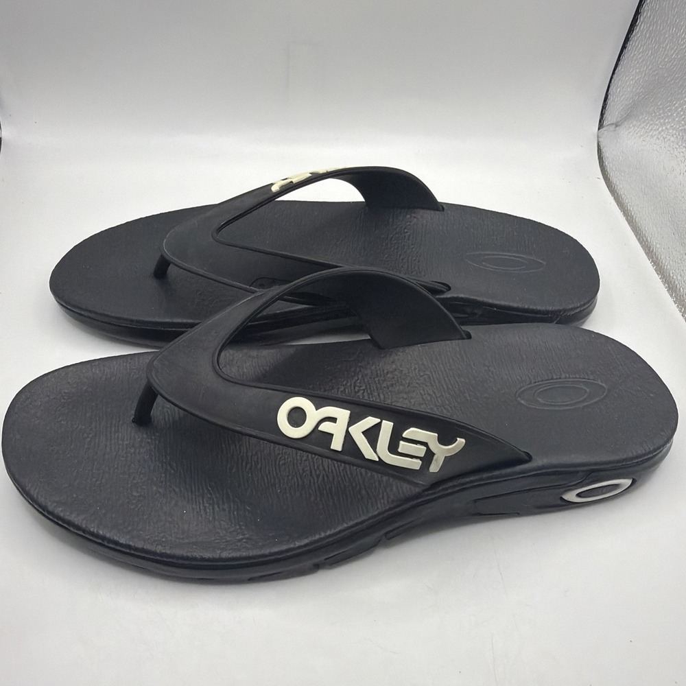 Oakley Flip Flop Men's Slip-On Sandal Size 8 new